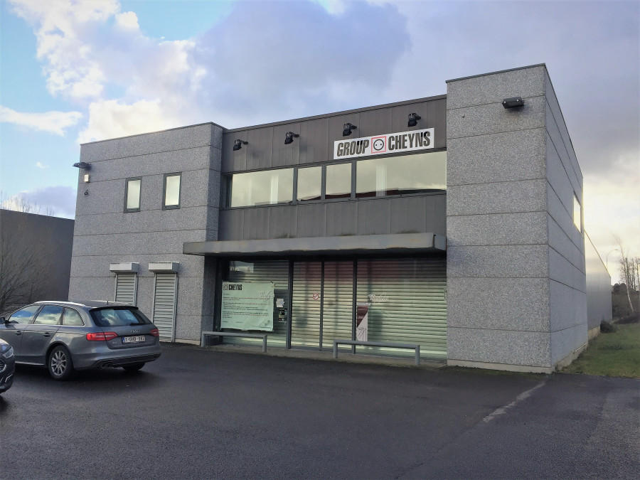 ImmoQuest vend le bâtiment Cheyns SA aux Hauts-Sarts - 3eme avenue